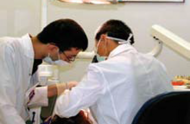 ד"ר לרפואת שיניים